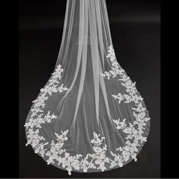 Anthropologie Cathedral long bridal lace embroidered edge boho veil - Picture 5 of 6